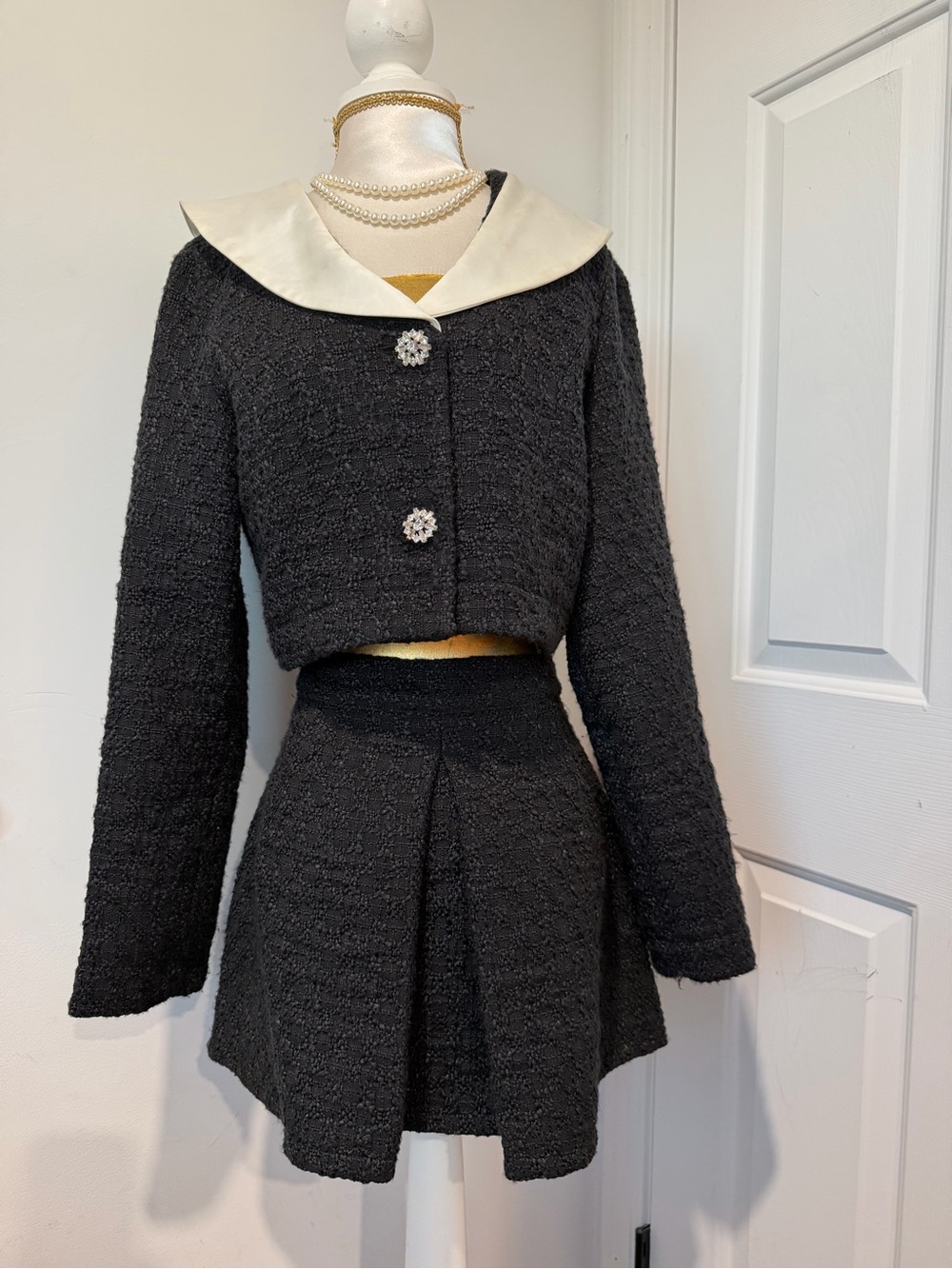 MARBLE Black Cropped Bouclé Blazer with Ivory Collar